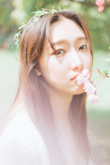 善良漂亮的女老板中字